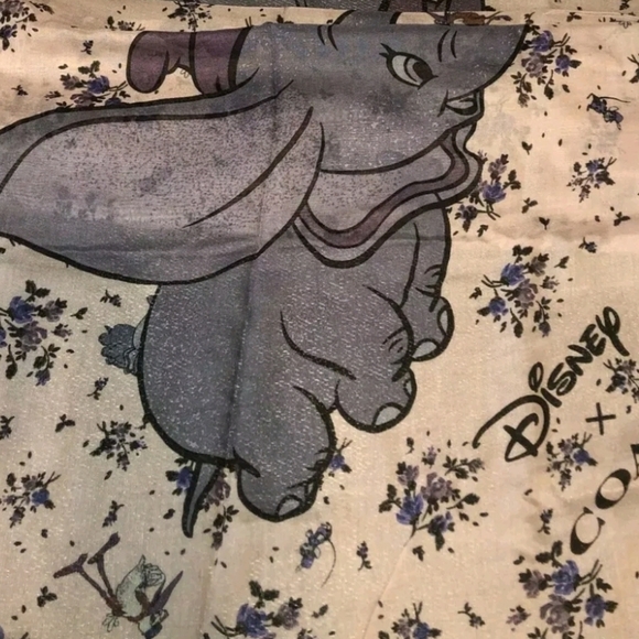 NWT Disney x Coach Dumbo Floral Scarf - Picture 3 of 4